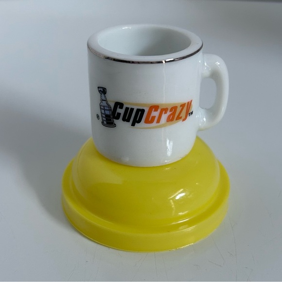 NHL 1972 Boston Bruins Stanley Cup champion mini cup - Picture 3 of 4